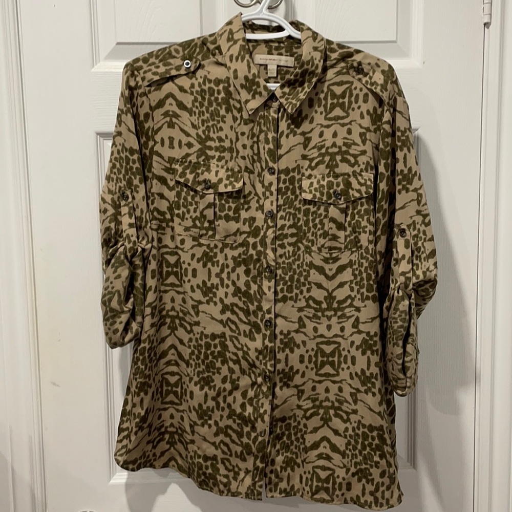 Banana republic heritage blouse size XL.